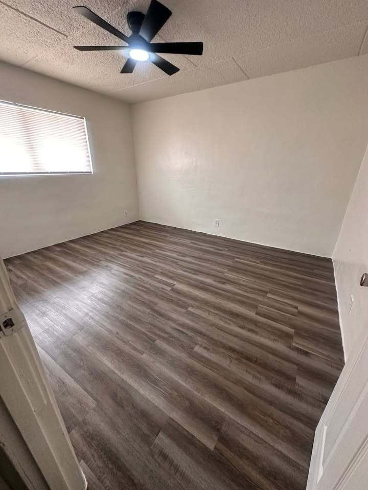 5214 Crane Street - Photo 2 of 36