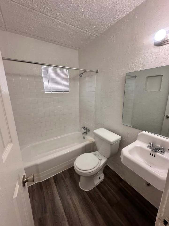 5214 Crane Street - Photo 7 of 36