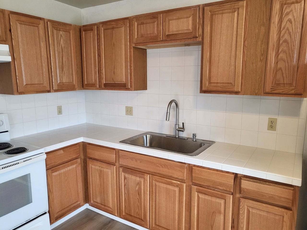 226 Soledad Street - Photo 2 of 7