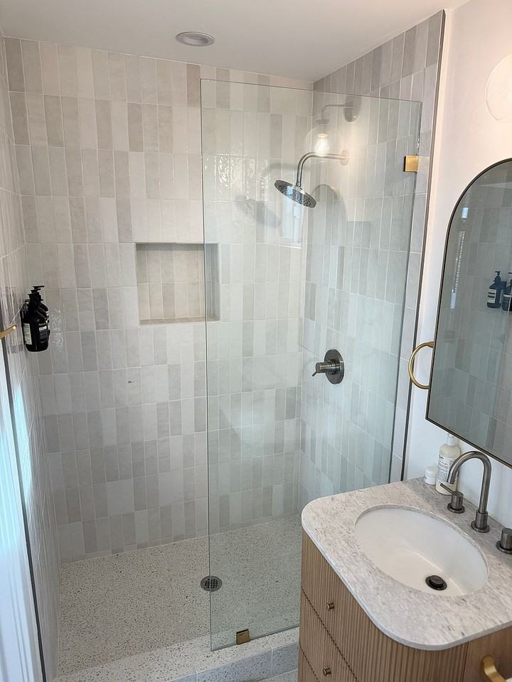 3636 W 61st St #1 - Photo 3 of 10
