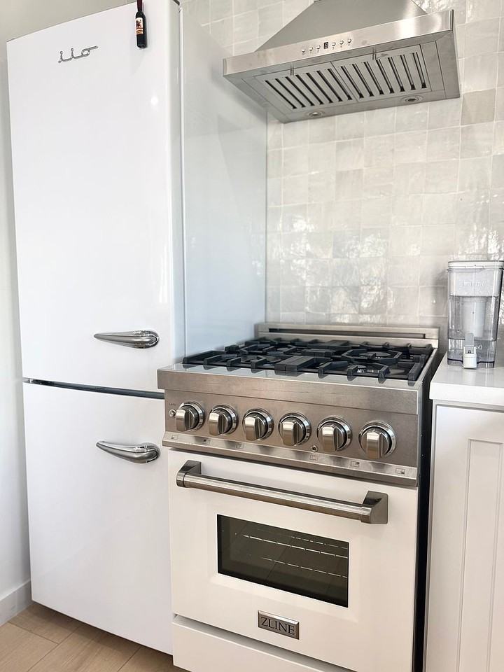 3636 W 61st St #1 - Photo 7 of 10