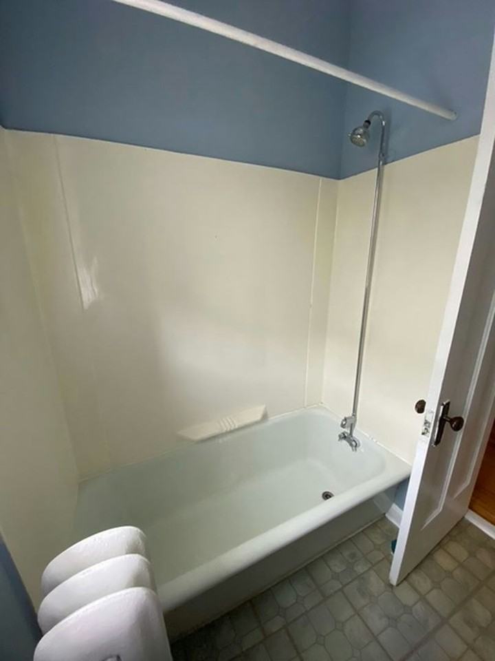 829 West Cornelia Avenue, Unit 2W - Photo 3 of 18