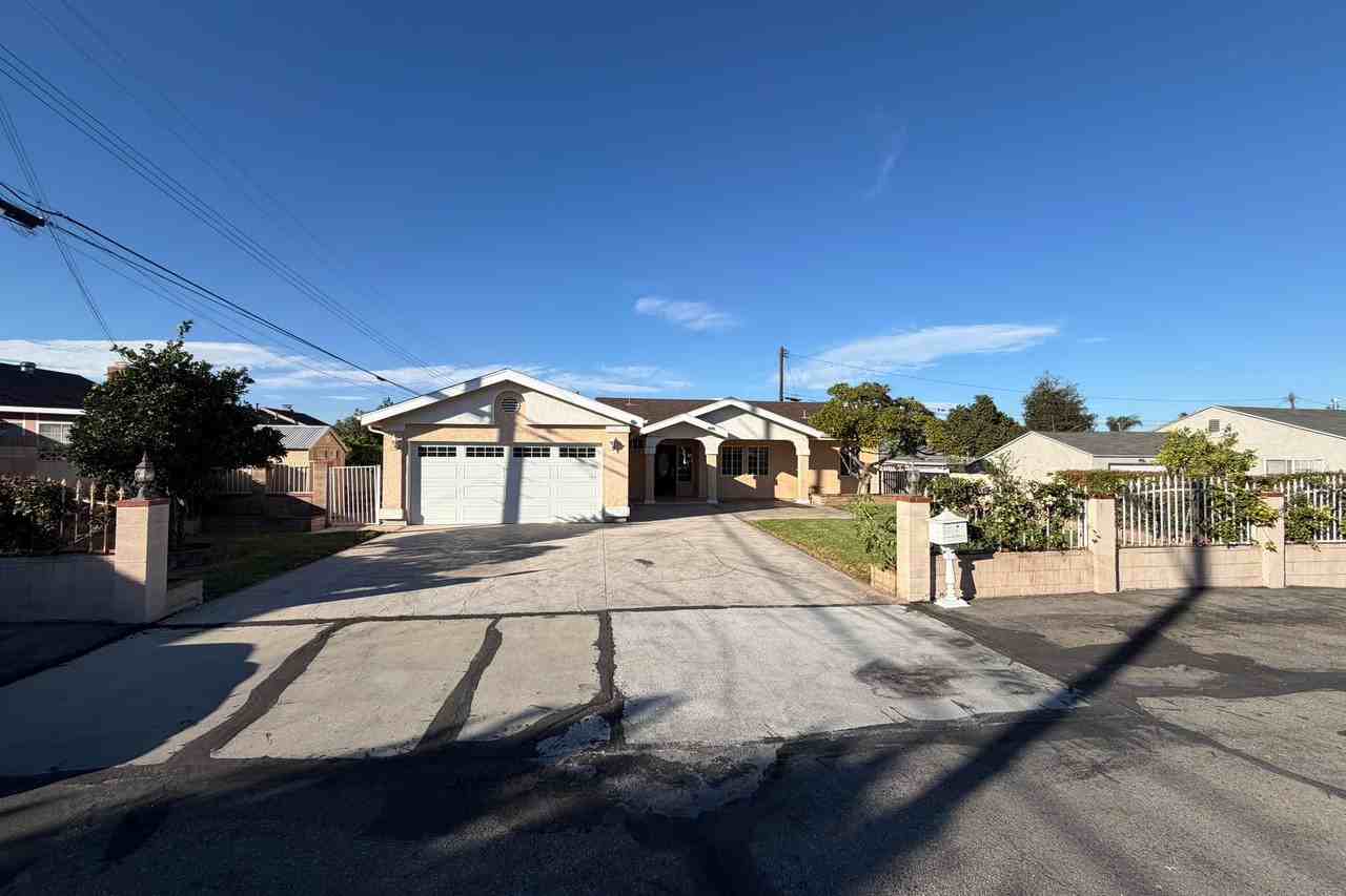 14803 Light Street - Photo 2 of 15