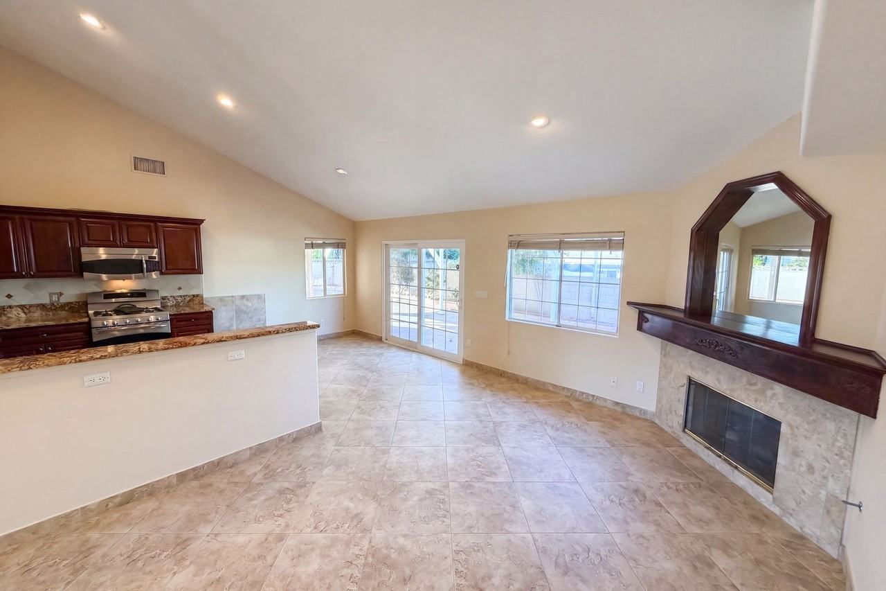 14803 Light Street - Photo 7 of 15
