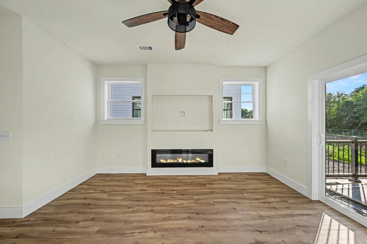 214 Hull Avenue - Photo 2 of 34