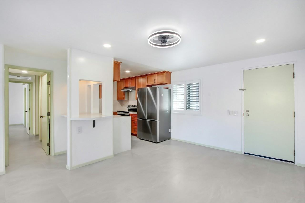 8338 Regents Road - Photo 5 of 21
