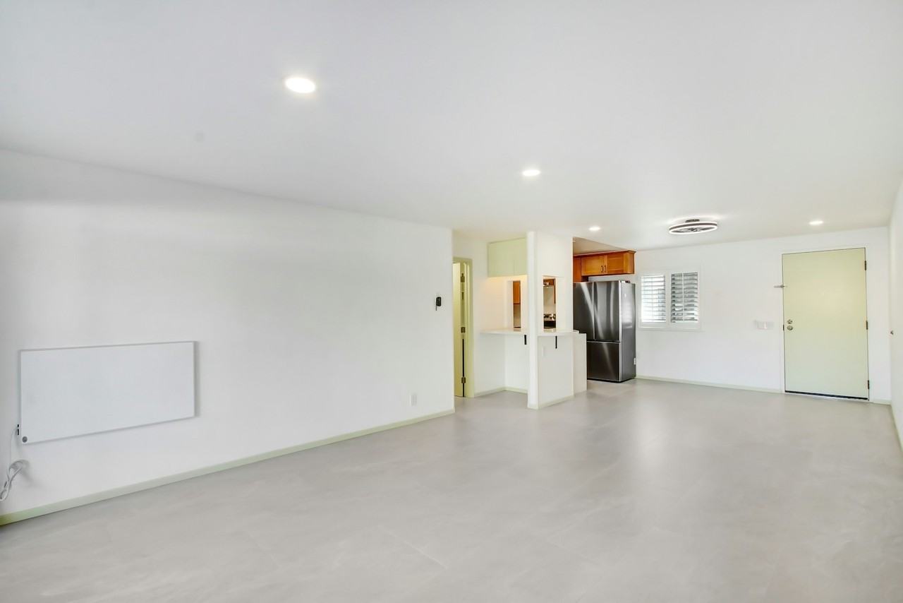 8338 Regents Road - Photo 6 of 21