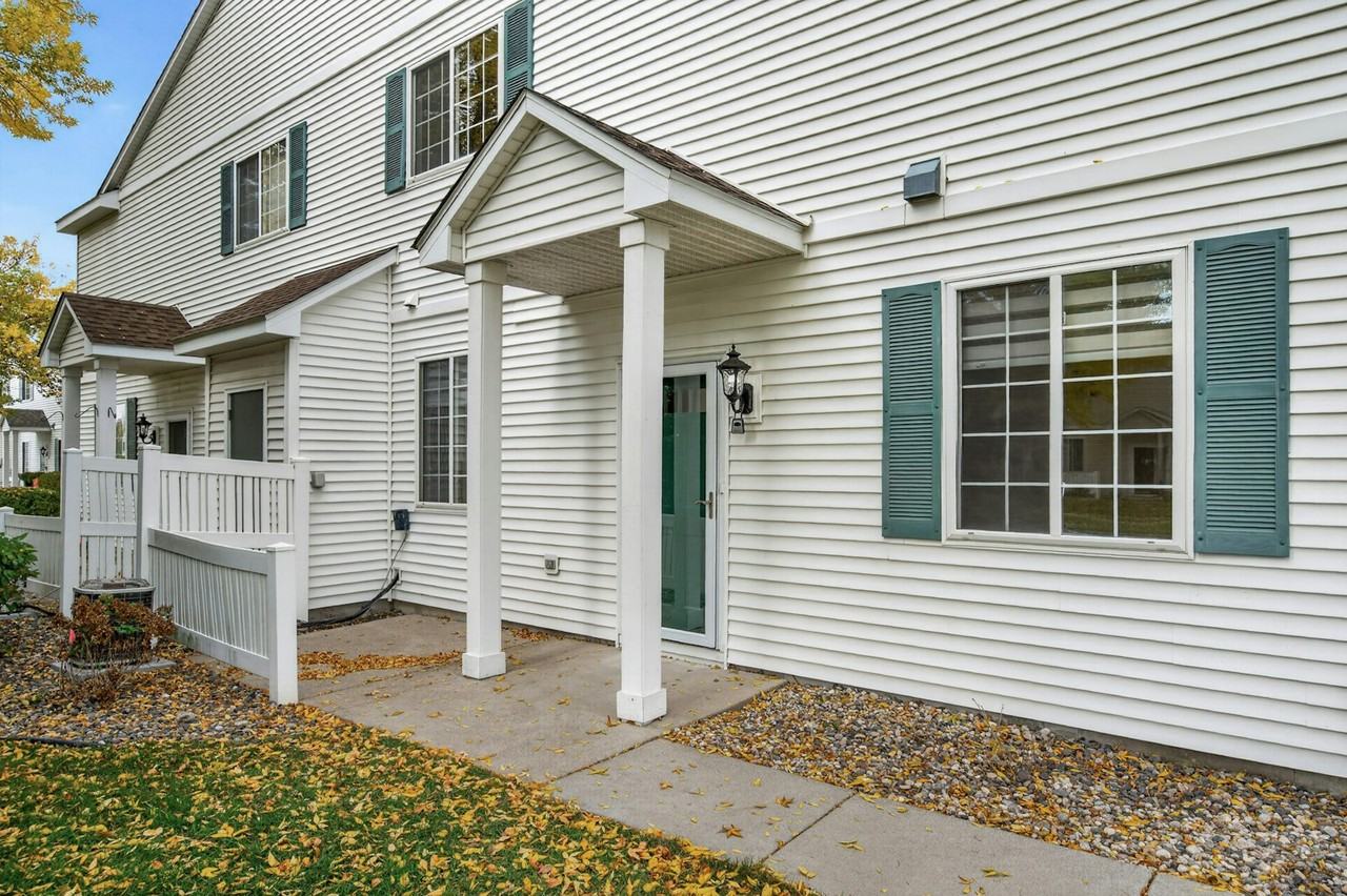 17980 69th Place North - Photo 4 of 28