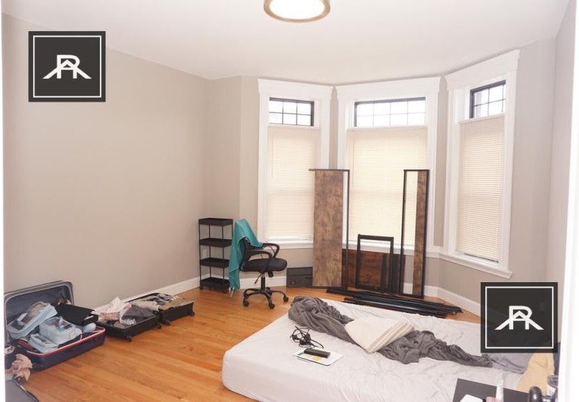 1920 Beacon St - Photo 5 of 10