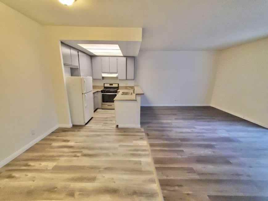 11469 Collins St - Photo 4 of 10