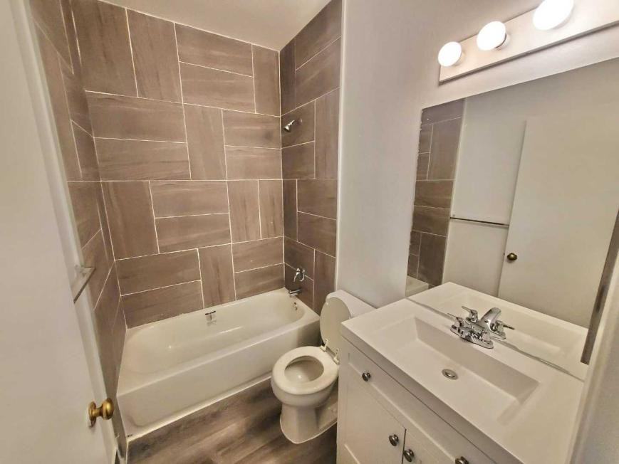 11469 Collins St - Photo 5 of 10