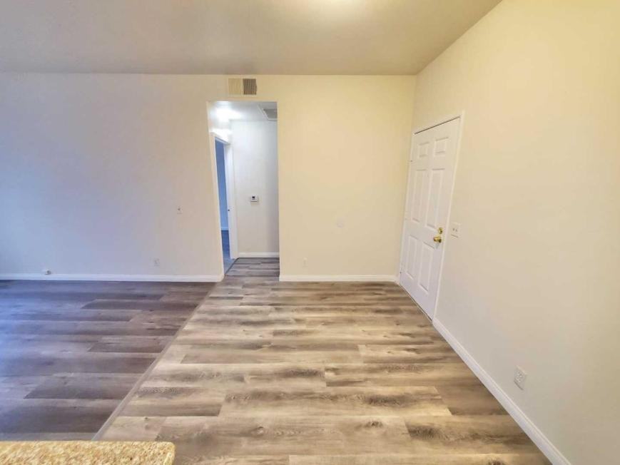 11469 Collins St - Photo 7 of 10