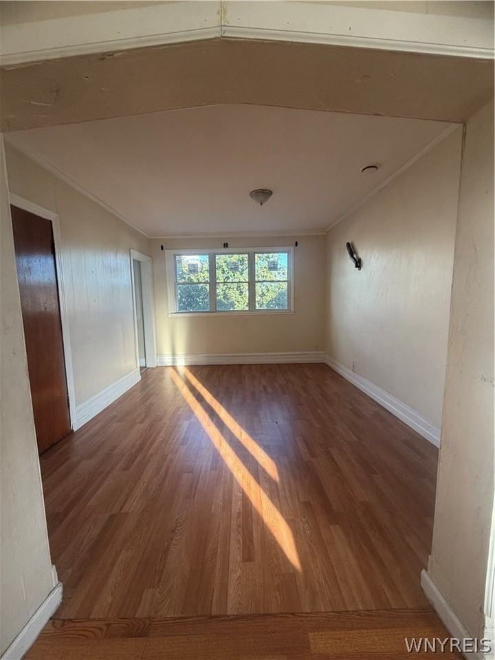 26 Gatchell-upper Street - Photo 2 of 8