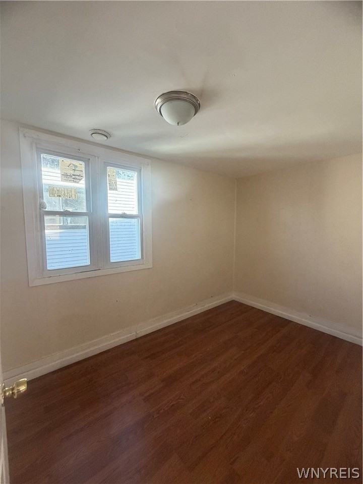 26 Gatchell-upper Street - Photo 6 of 8