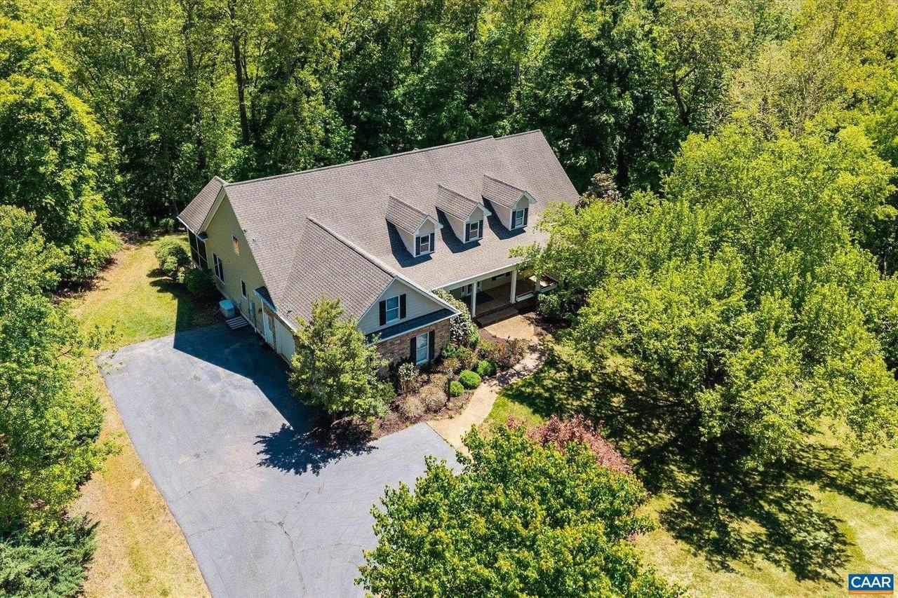 1698 Broken Island Rd #B - Photo 5 of 50