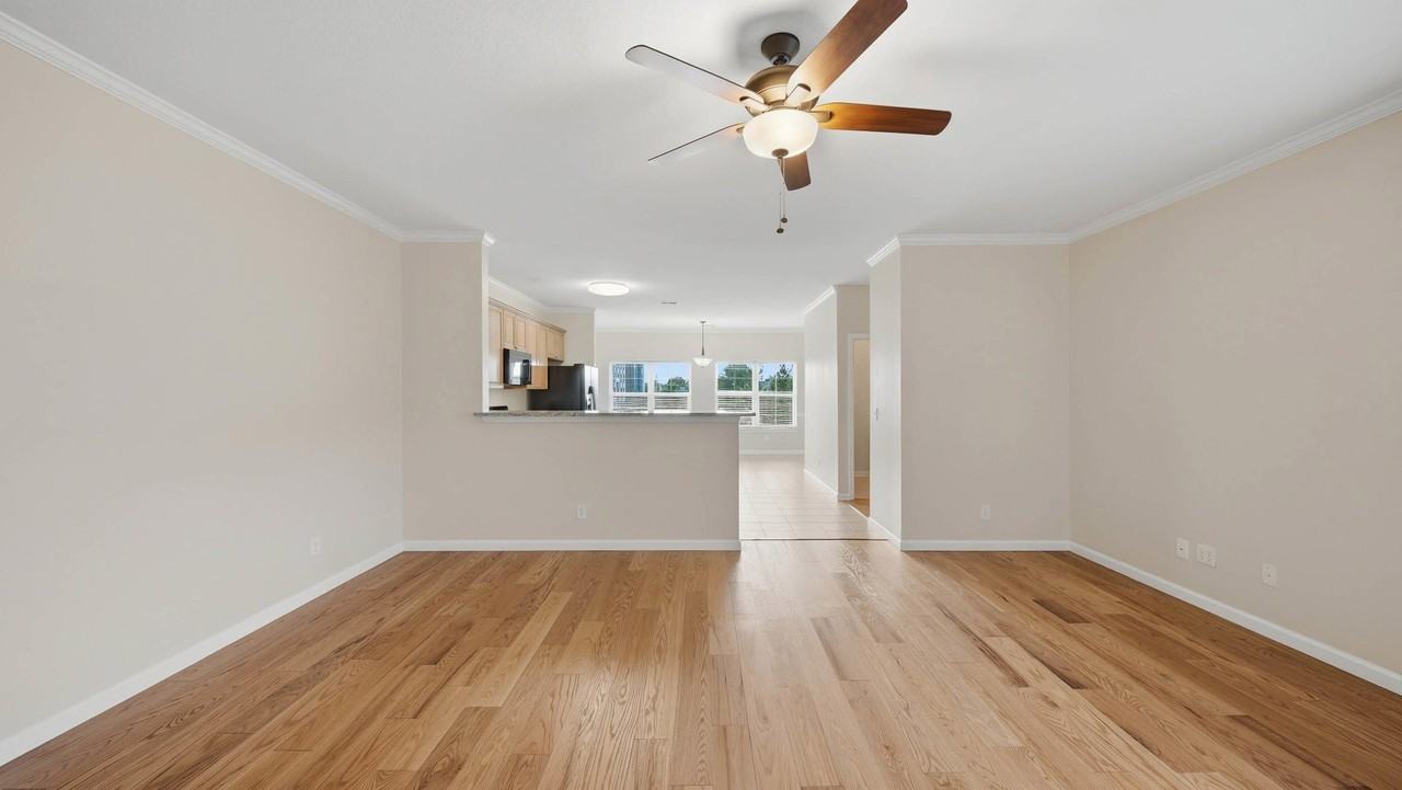 2203 Regency Ct - Photo 4 of 40