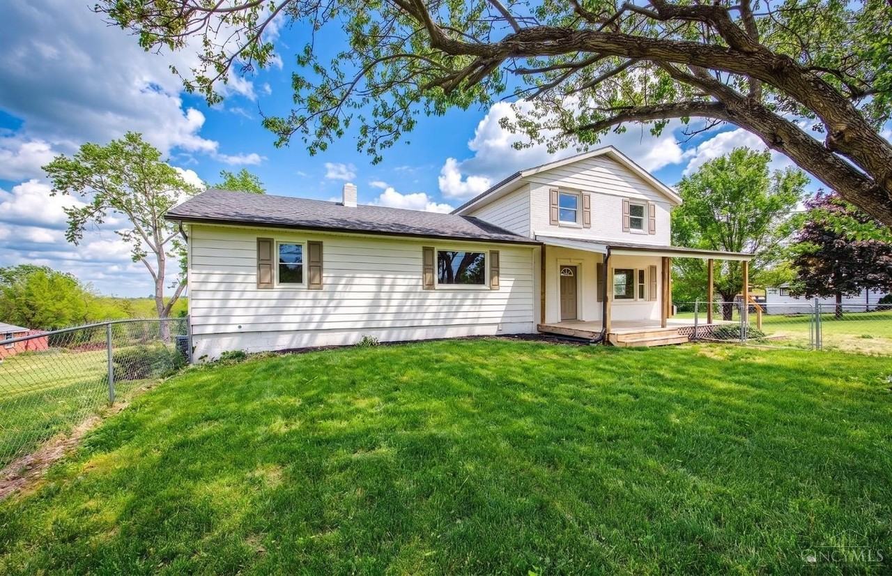 5386 Mosiman Rd - Photo 2 of 43