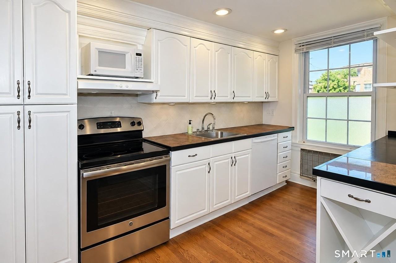 833 Summer St #3B - Photo 2 of 14