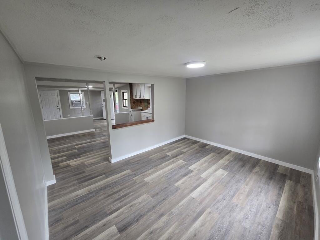 3331 Chatsworth Rd Se - Photo 2 of 6