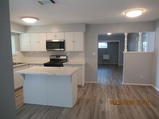 2094 Stratford Way - Photo 5 of 9
