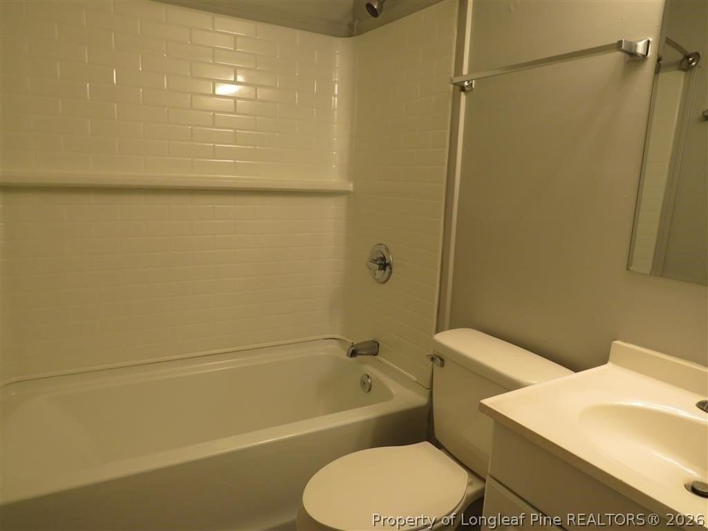 1921 King George Dr - Photo 5 of 9