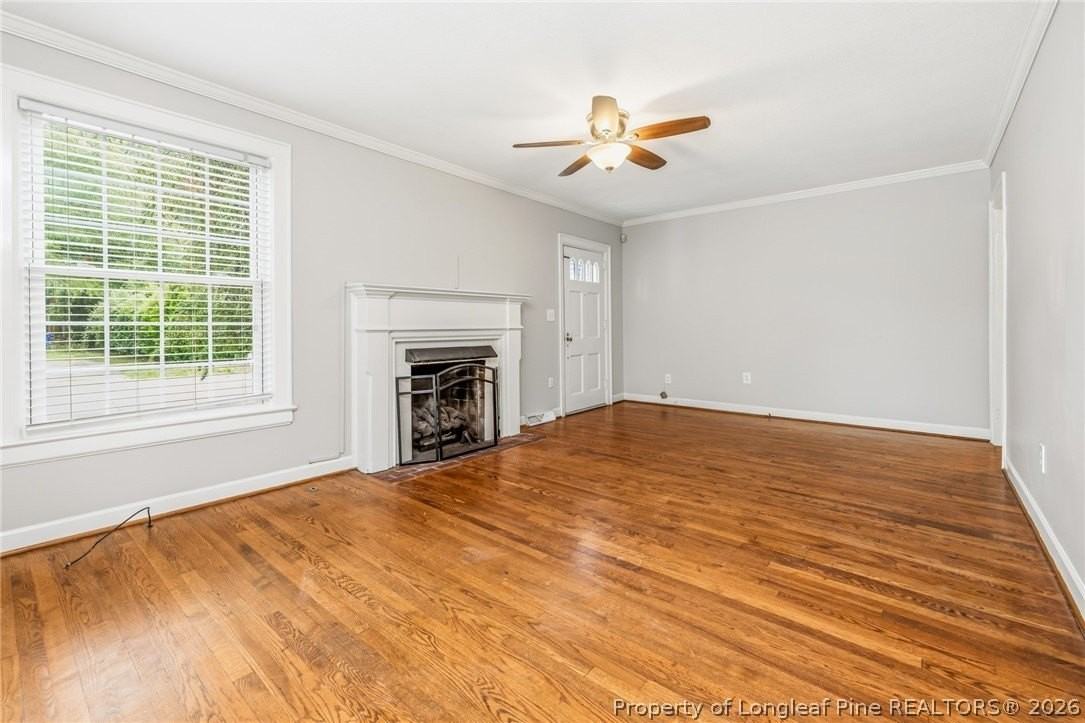 112 Ellington St - Photo 5 of 32