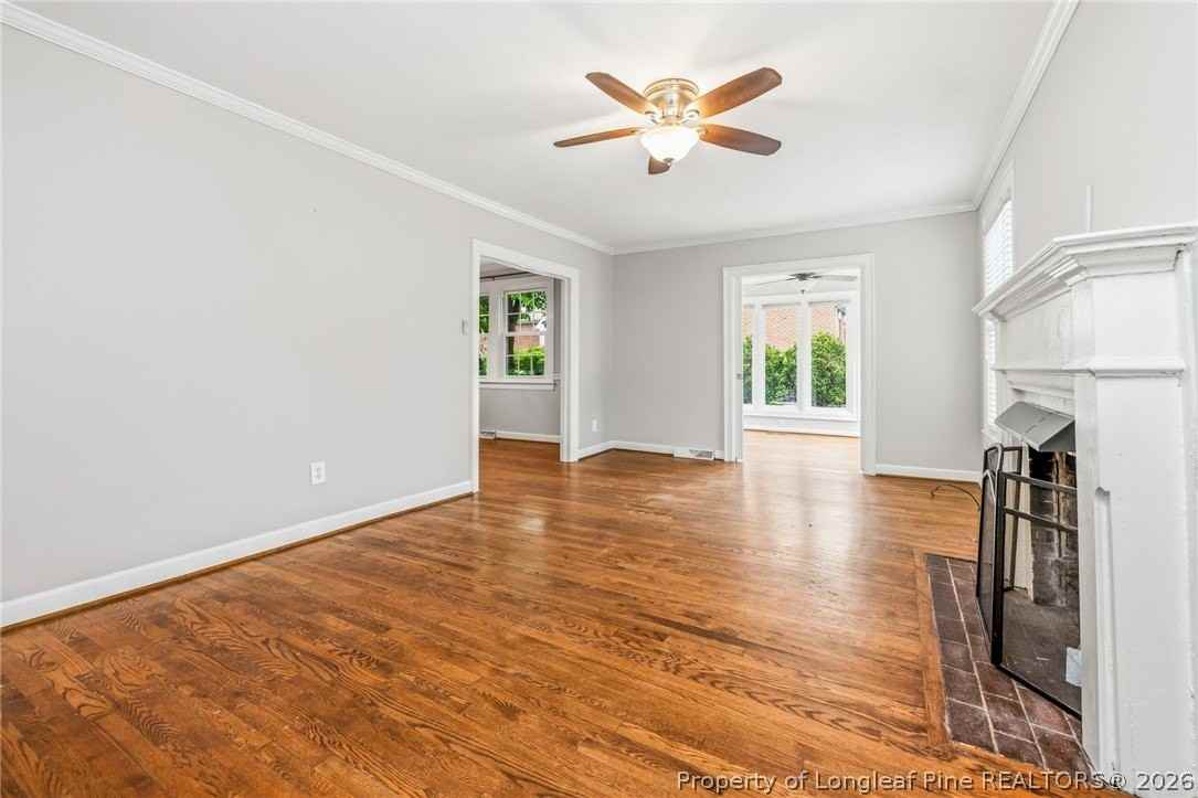 112 Ellington St - Photo 6 of 32