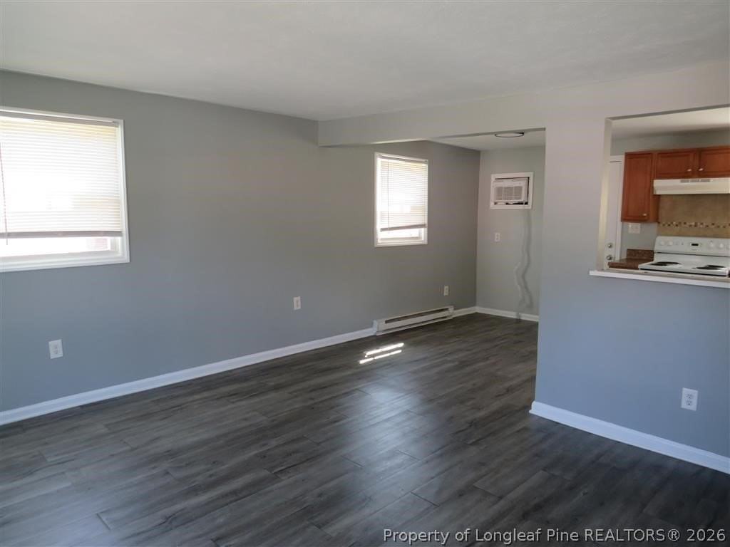 1909 King George Dr - Photo 2 of 7