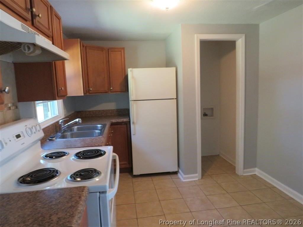 1930 King George Dr - Photo 5 of 10
