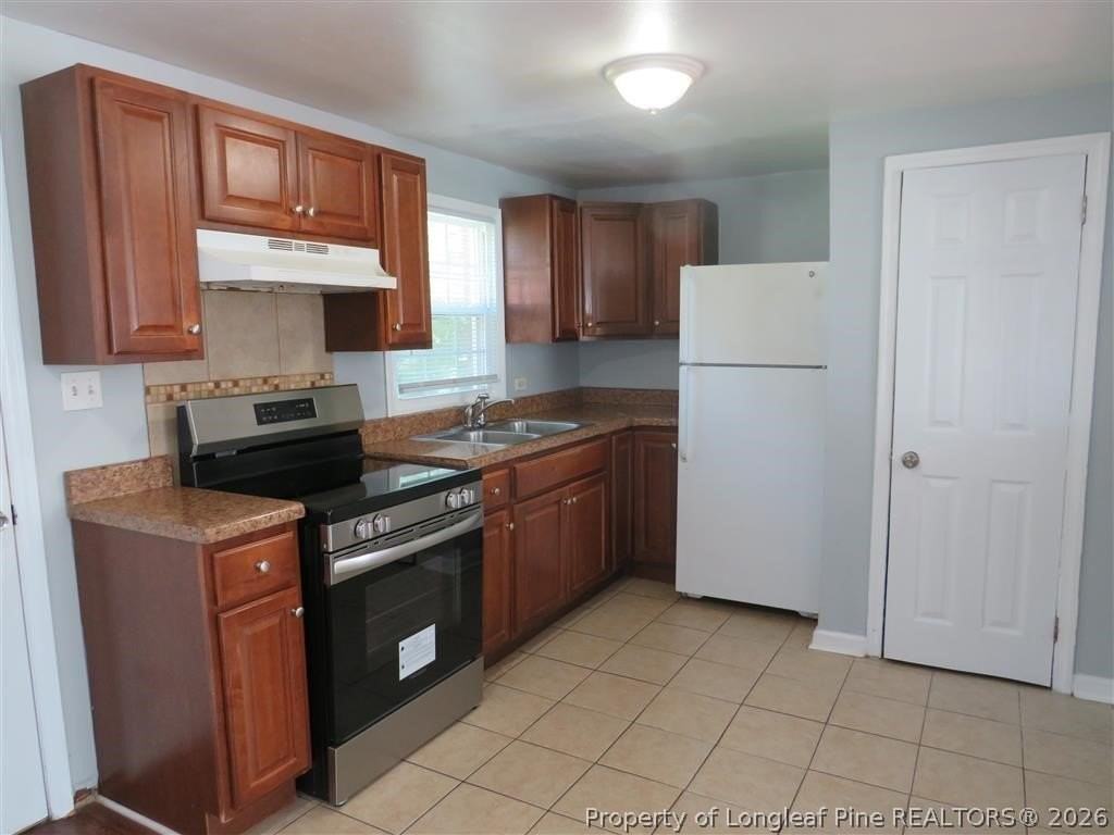 1942 King George Dr - Photo 6 of 10