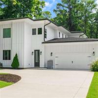 featured image of 1520 Columbia Dr