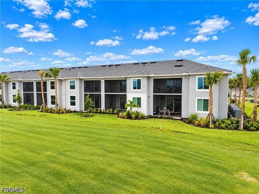 15465 Green Acres Ave #2521 - Photo 4 of 36