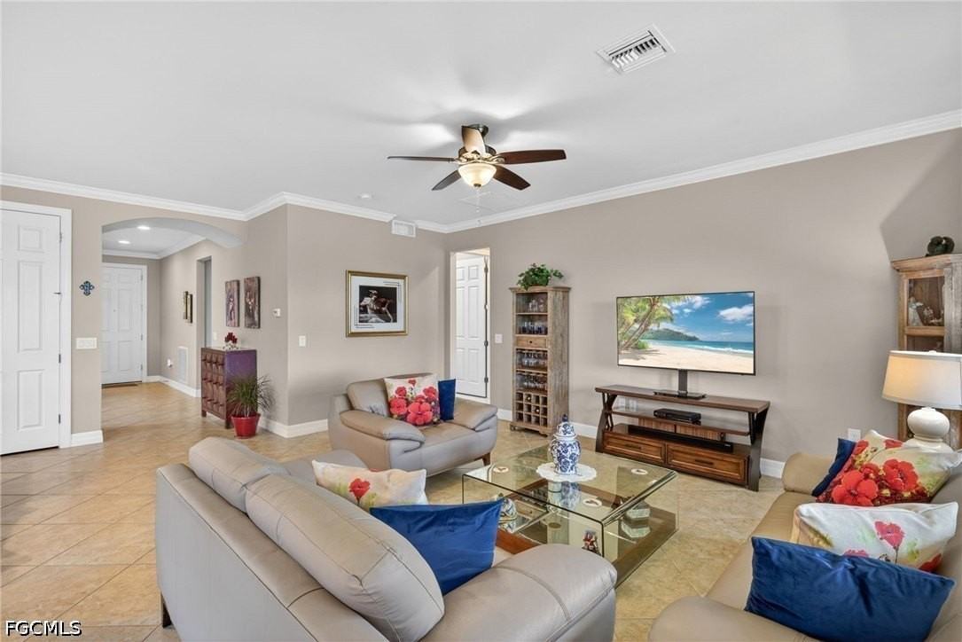 5979 Prosperity Ln - Photo 3 of 46
