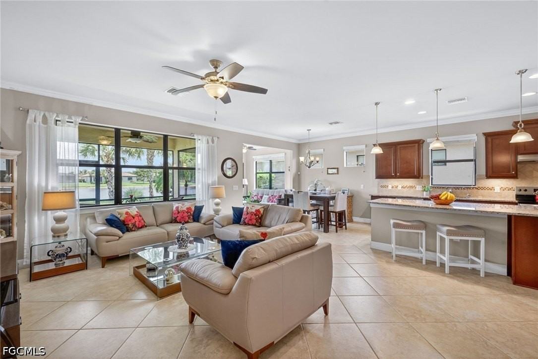 5979 Prosperity Ln - Photo 4 of 46
