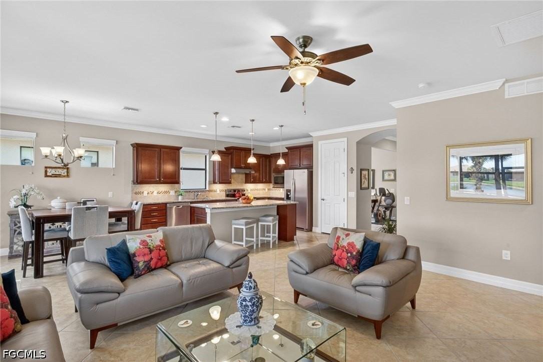 5979 Prosperity Ln - Photo 5 of 46