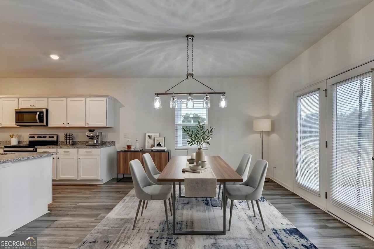 304 Coronado Dr - Photo 3 of 50