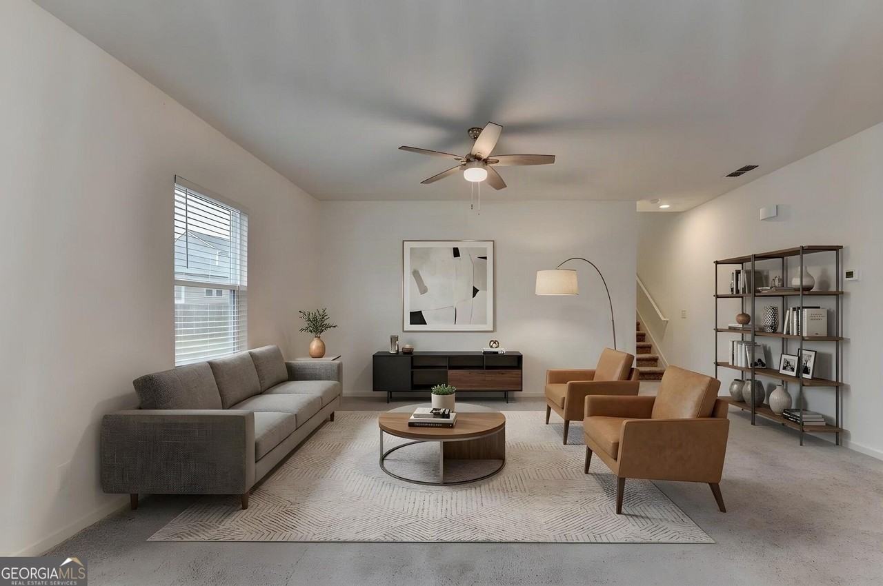304 Coronado Dr - Photo 4 of 50