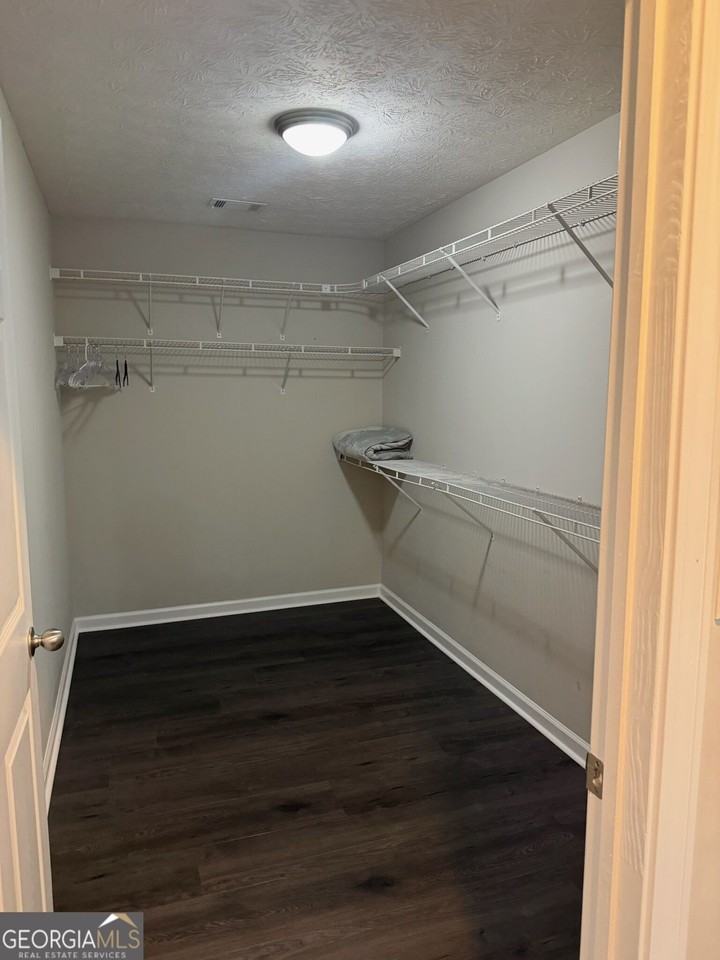 214 Oak Cir N - Photo 5 of 20