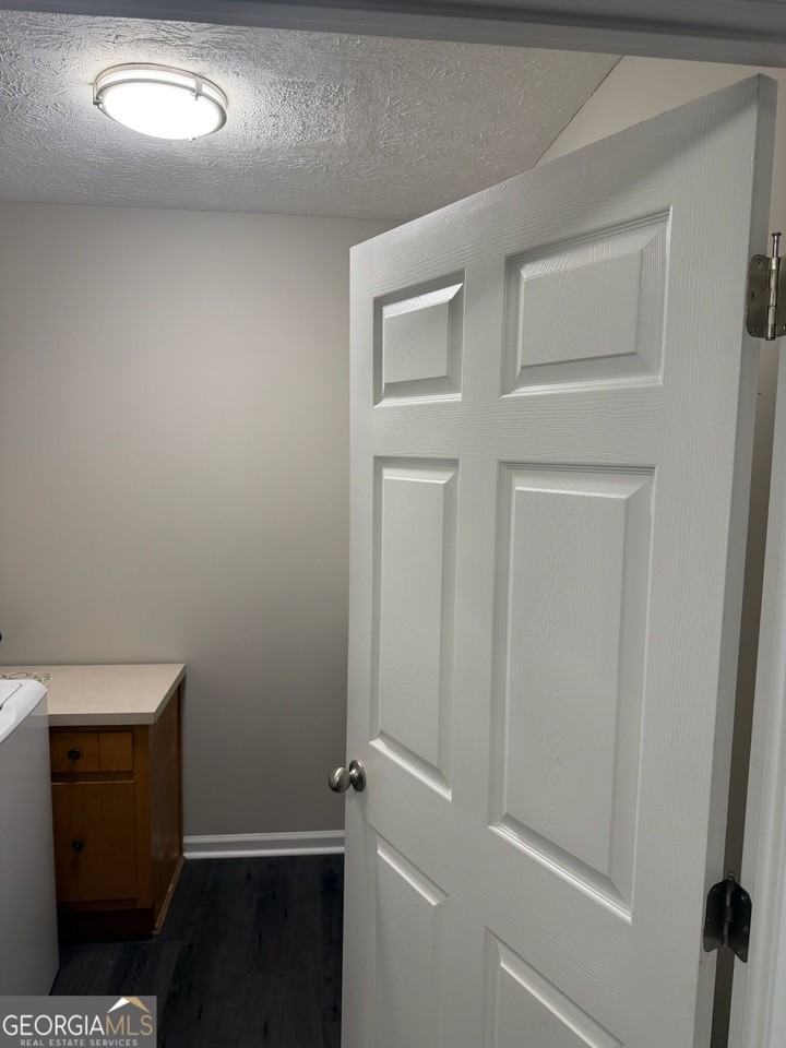 214 Oak Cir N - Photo 6 of 20