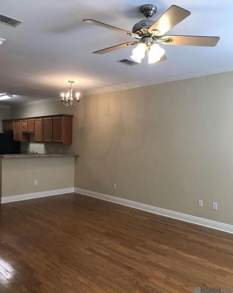 5192 Arlington Ct - Photo 2 of 13