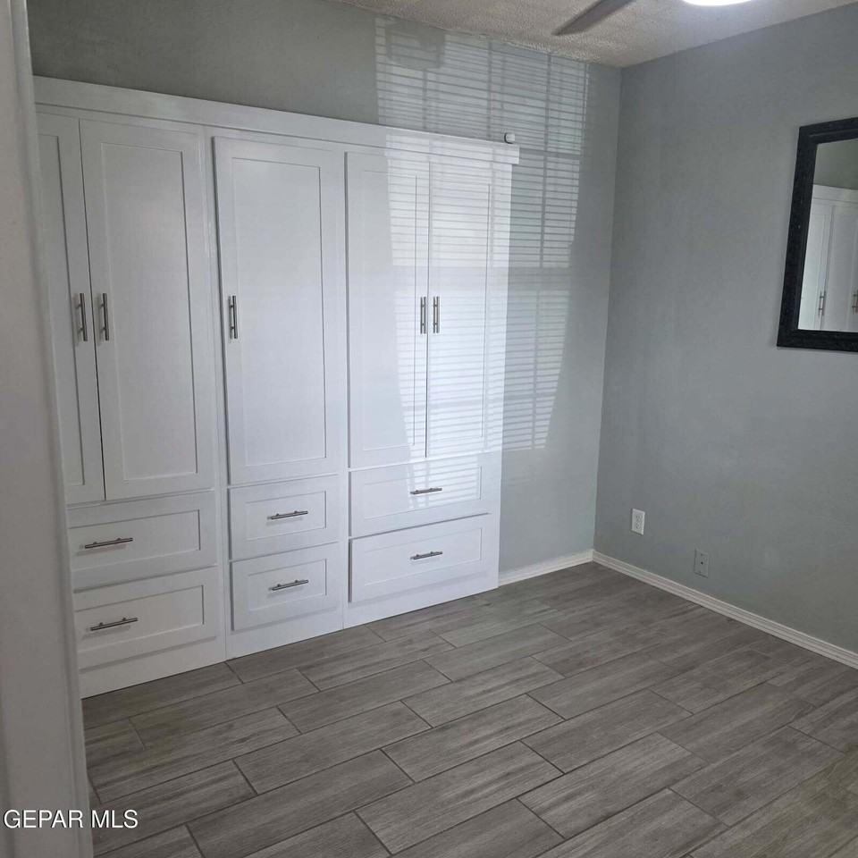 10477 Valle Del Mar Dr - Photo 4 of 6
