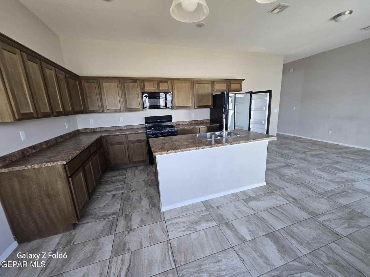476 Spc Isaac Trujillo Dr #B - Photo 6 of 16