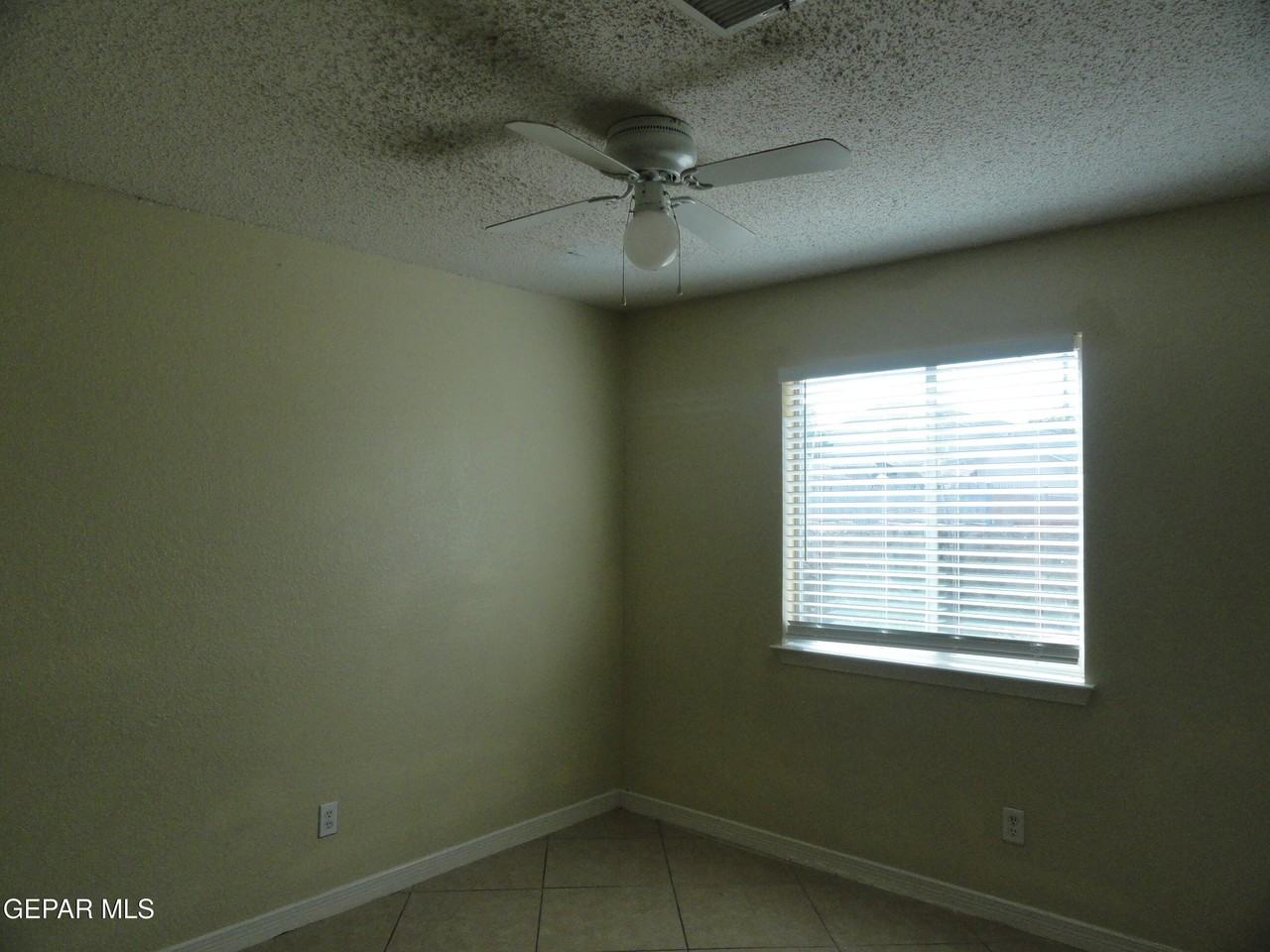 2321 Joshua Louis Dr - Photo 5 of 8