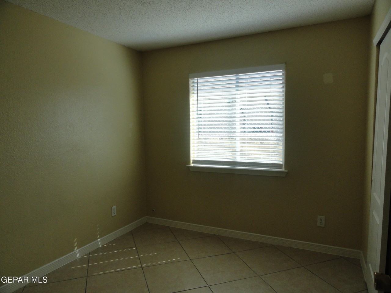 2321 Joshua Louis Dr - Photo 6 of 8