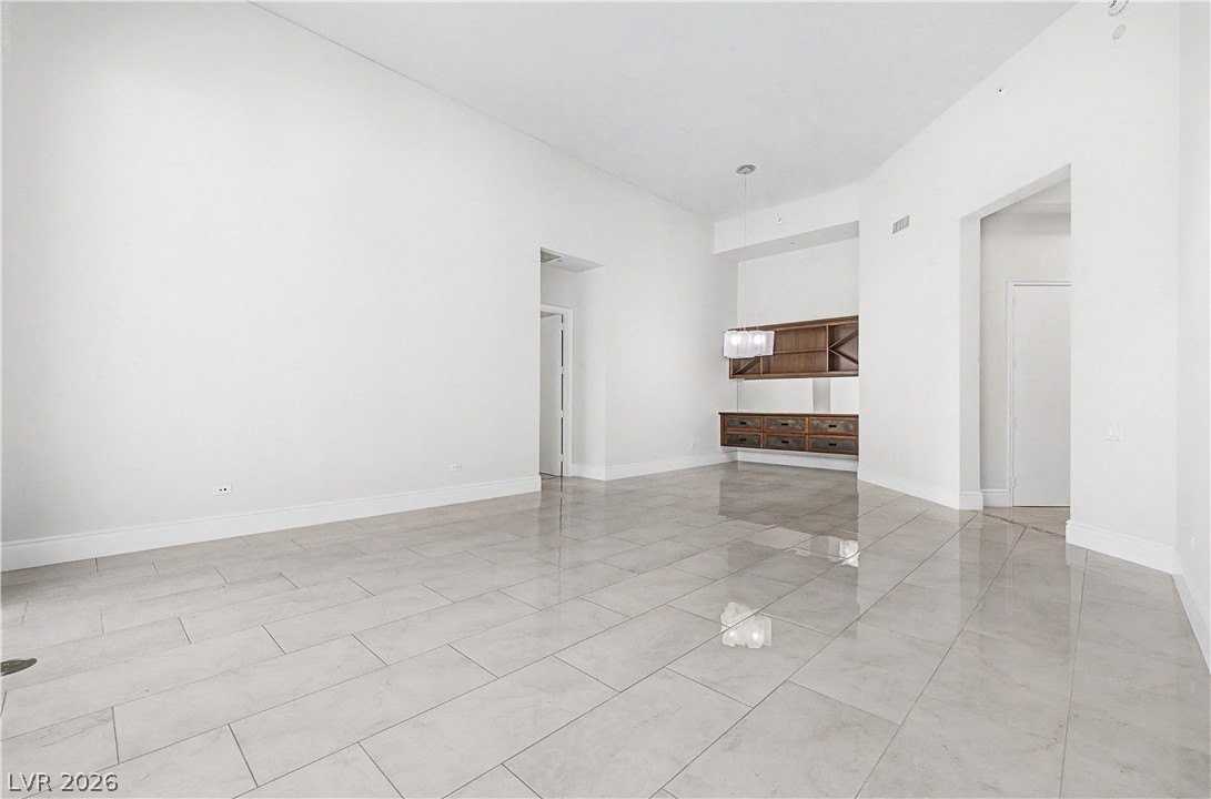 2877 Paradise Rd #104 - Photo 5 of 28