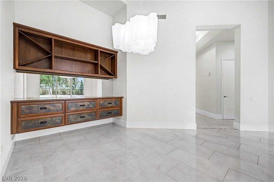 2877 Paradise Rd #104 - Photo 6 of 28