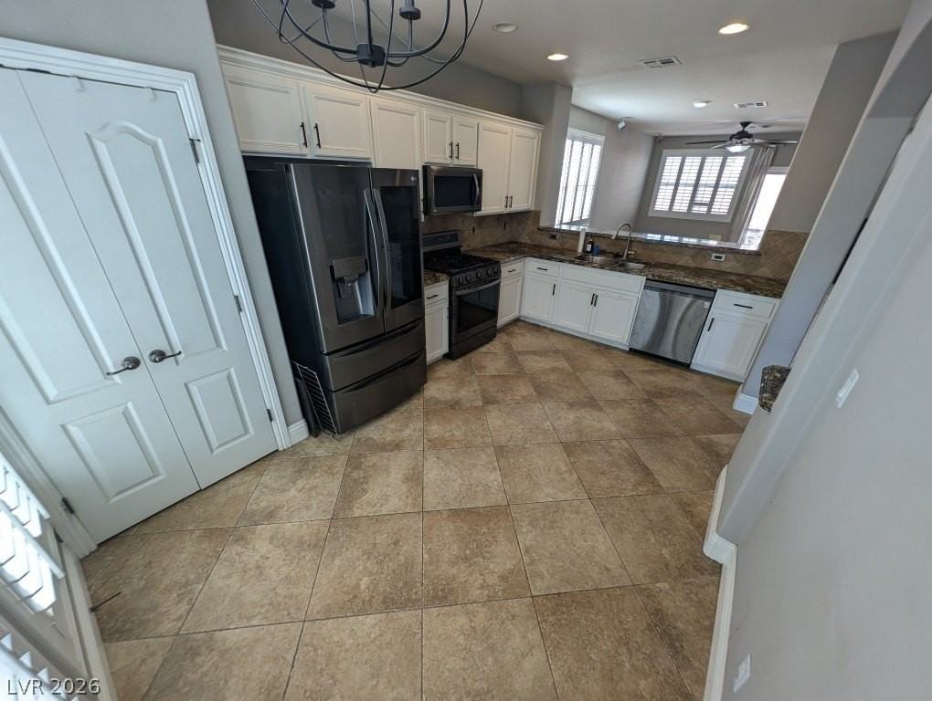 10241 Jeffcott St - Photo 6 of 26