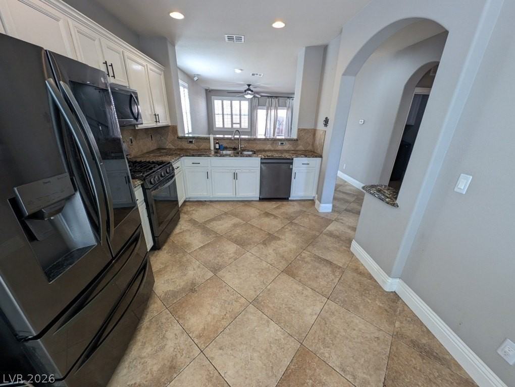 10241 Jeffcott St - Photo 7 of 26