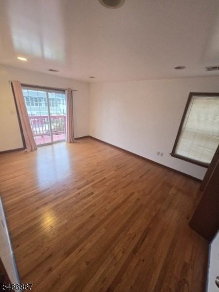 1006 E 25th St - Photo 2 of 6