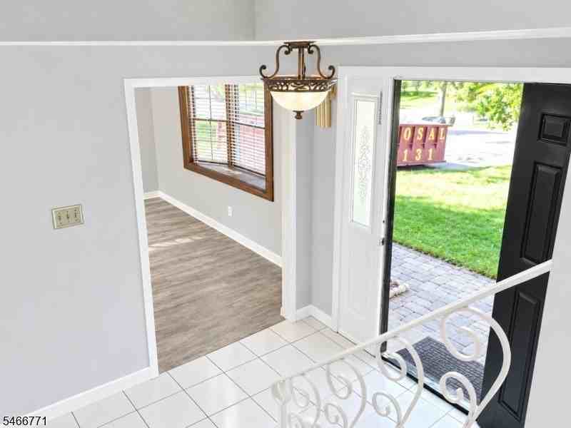 23 Winthrop Rd - Photo 3 of 15